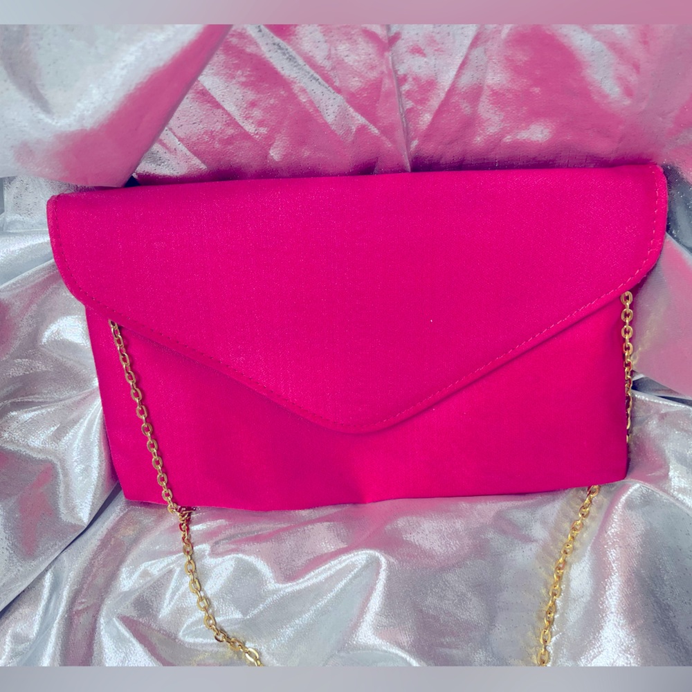 🩷🩷🩷 BARBIE 🩷🩷 HOT PINK CLUTCH OR SHOULDER BAG 🩷🩷🩷